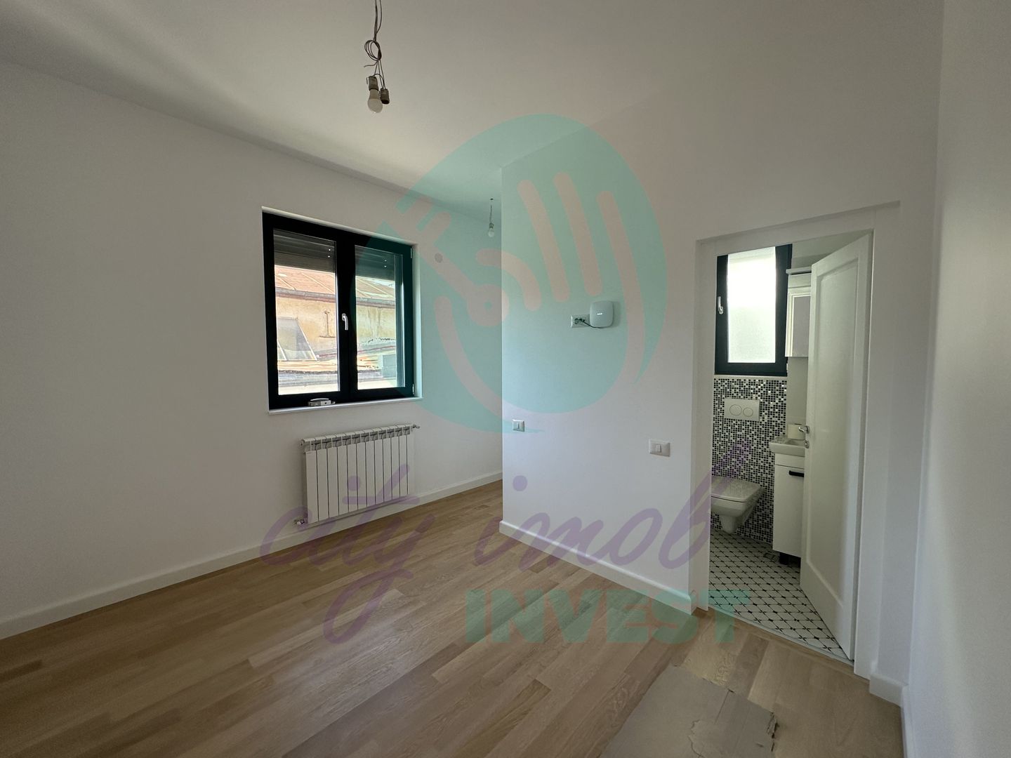 Casa NOU RENOVATA la 5 minute de metrou - Poză 15