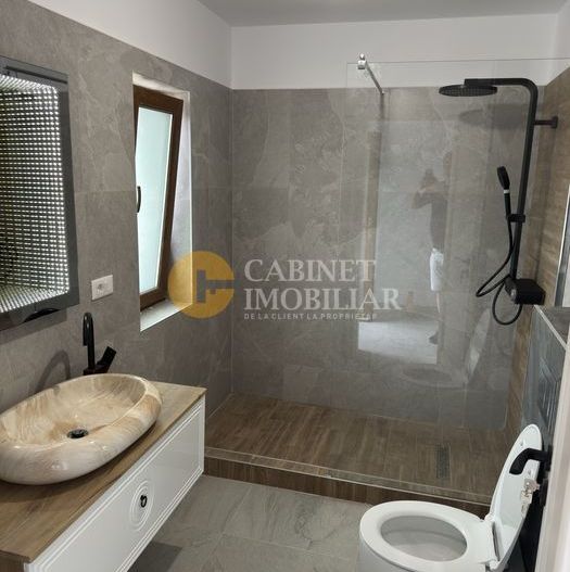 Casa PREMIUM la Asfalt - Garaj - 4 camere 2 bai - INTABULATA - Poză 3