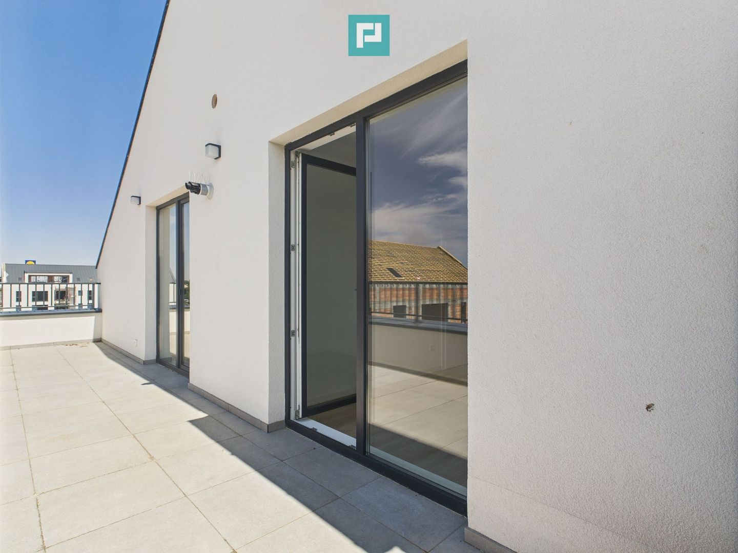 Apartament 3 camere , 2 băi , zona Freidorf - Poză 14