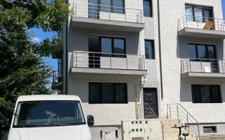 Bloc De Inchiriat - Poză 2