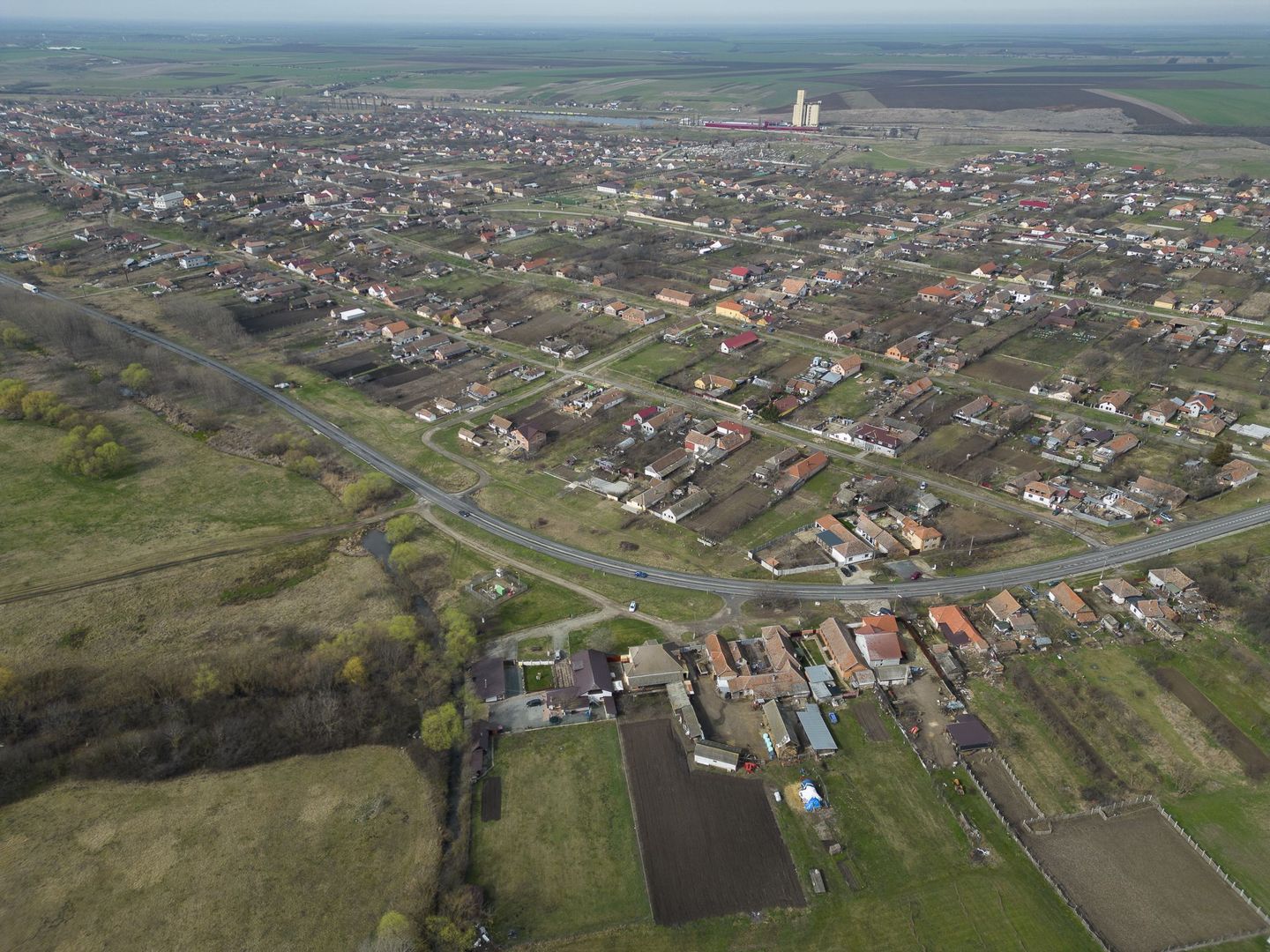 Proprietate imobiliară cu potențial extraordinar! - Poză 51