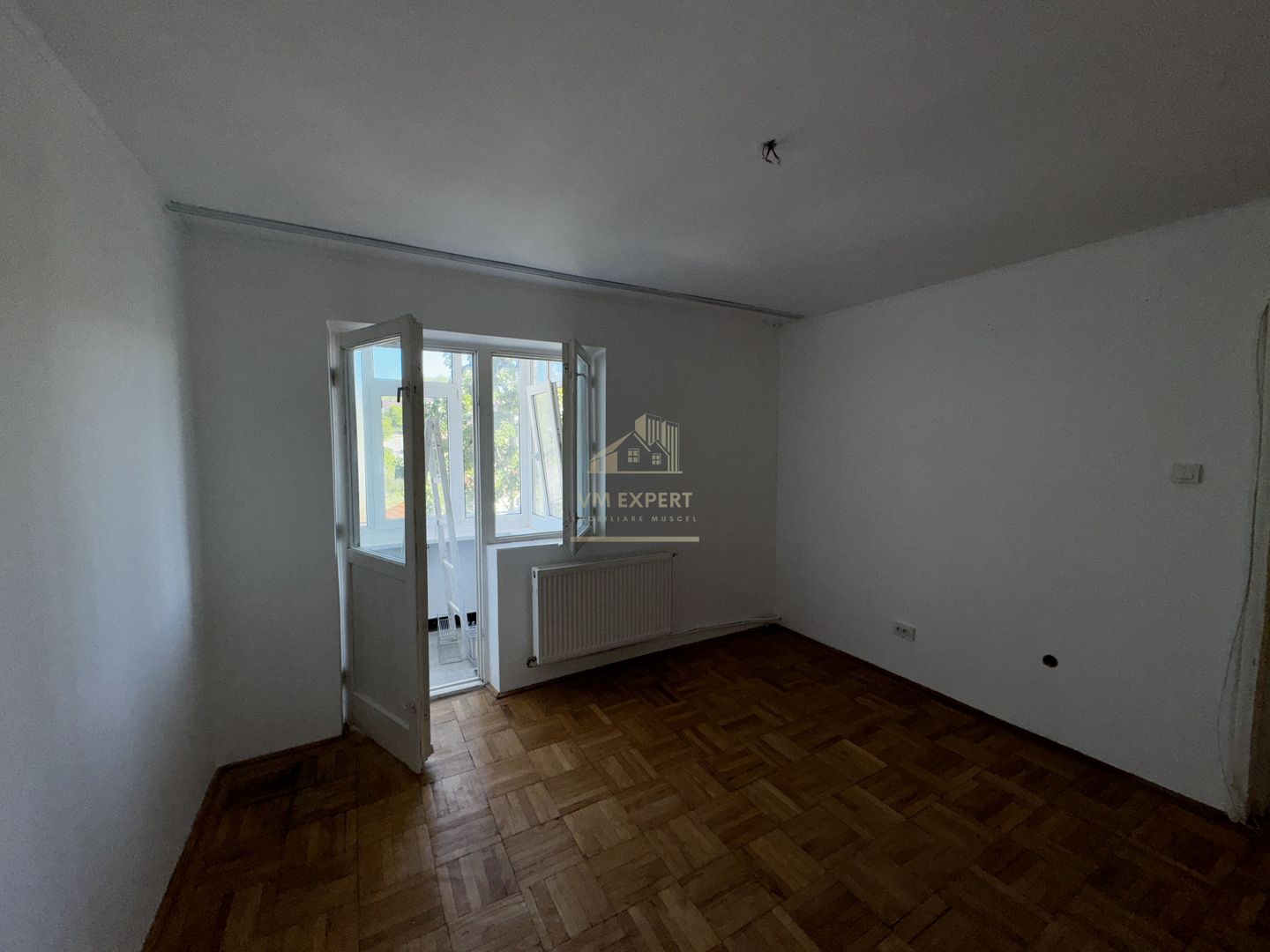 APARTAMENT 2 CAMERE, ETAJ 3, CAMPULUNG, ARGES - Poză 11