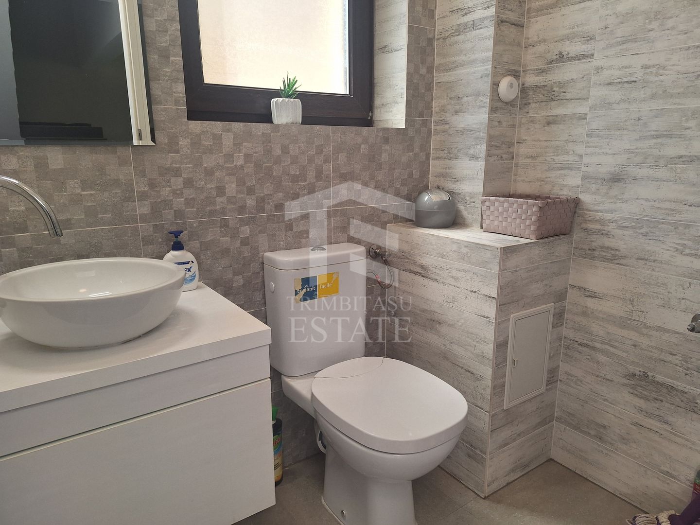 Duplex 4 cam 3 bai parcare&curte Prelungirea Ghence str. Maracineni - Poză 15