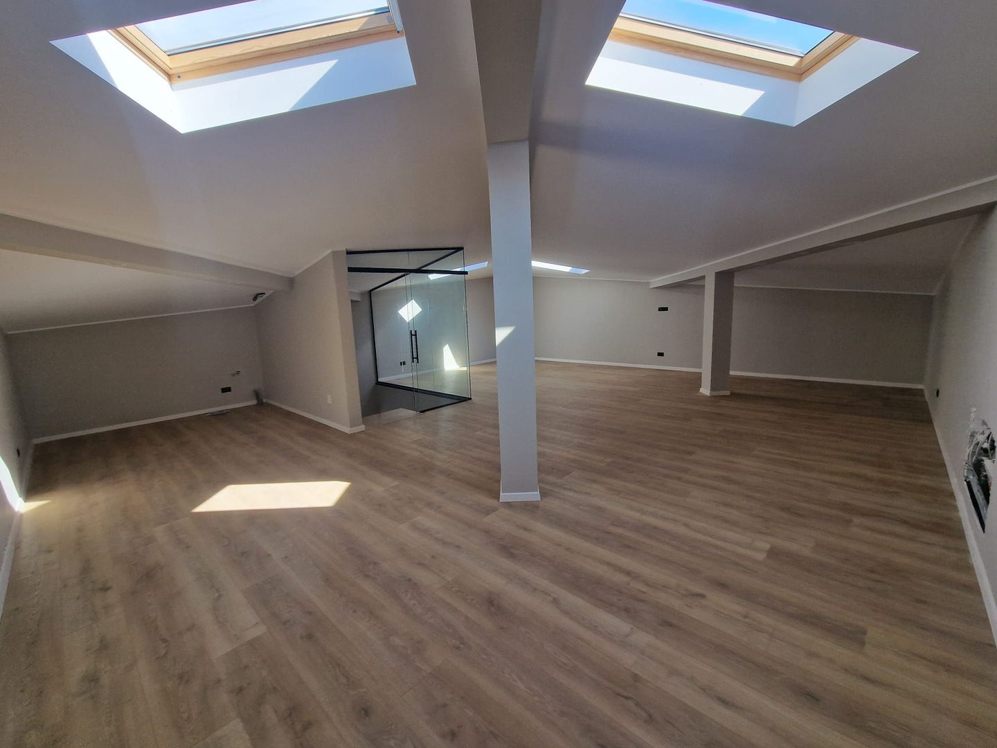 Casă nouă de vânzare lângă Pădurea Tunari – 5 camere, 306 mp teren - Poză 4