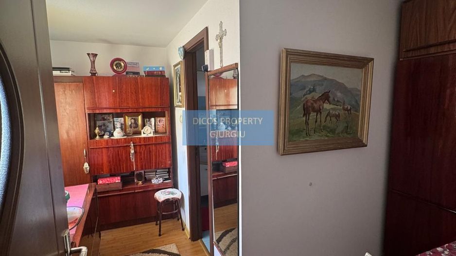 Casă cu garaj și anexe, teren 397 mp – Șoseaua Bălănoaiei - Poză 3