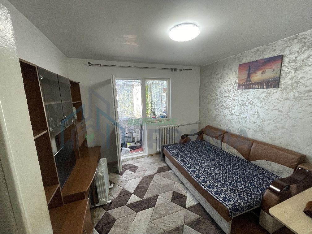 Apartament 2 camere, Tătărași, 37 mp, decomandat, etaj 4 - Poză 1