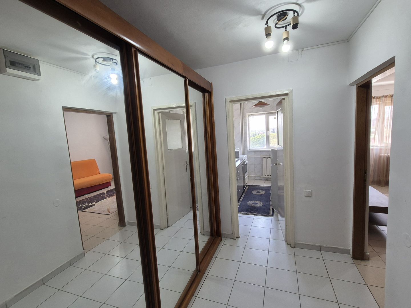 Apartament cu 2 camere - Aparatorii Patriei - Poză 7