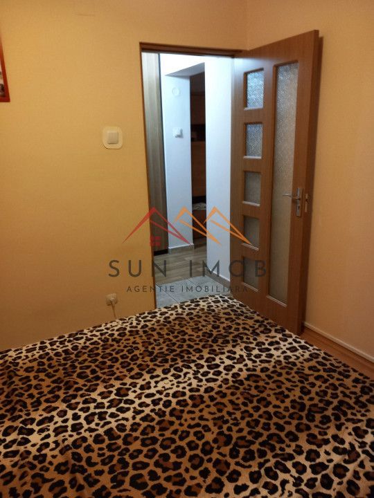 Apartament 3 camere, decomandat, central, renovat total, Campina - Poză 14