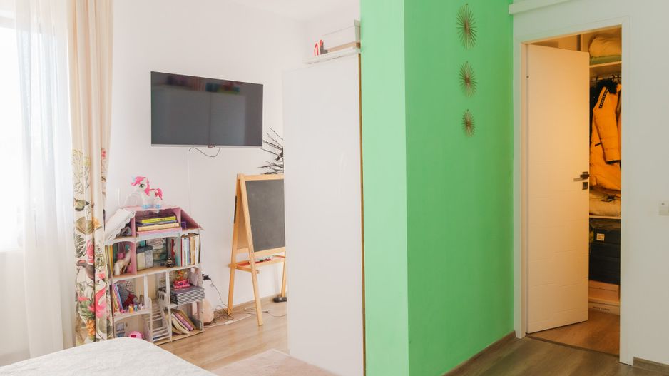 PALAZU MARE -  Vila Duplex cu 4 Camere, Panorama Superba si Curte Amenajata - Poză 10