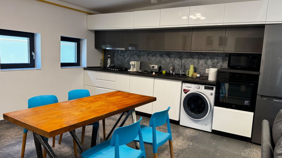 Vila 3 apartamente / 9 camere  Piata Unriii - Parcul Carol IM603 - Poză 21