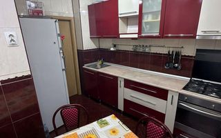4 camere confort 1, centrală proprie, 2 băi, Titan - Poză 7