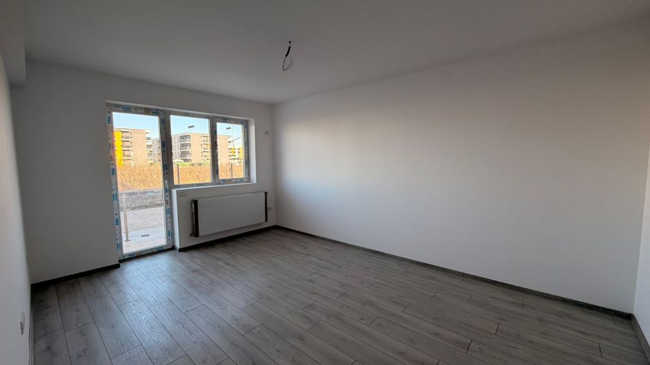 AP. 2 CAMERE, BLOC NOU, CENTRALA PROPRIE,BUCATARIE INCHISA,COMISION 0% - Poză 3