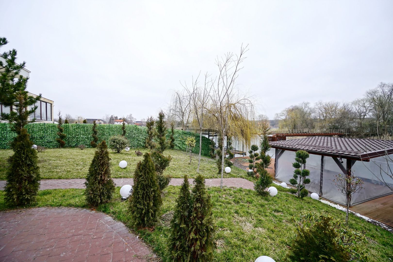 👉 Vilă spectaculoasă pe lac – Ghermănești | 573 mp | Terasă, ponton, - Poză 10