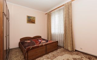 Vânzare, casă 3 nivele , str. Sihastrului, Codru - Poză 14