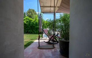 Vilă de arhitectură cu piscină, garaje și teren de 800 mp - Poză 52