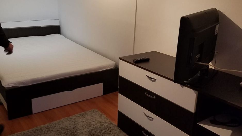 Garsonieră in Racadau,bloc de apartamente! - Poză 6
