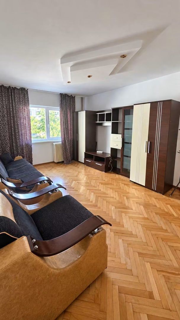2 camere decomandat Nufarul - Poză 1
