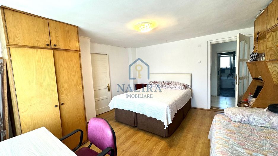 Casa de caramida de vanzare Surdesti cu teren intravilan 5000mp - Poză 11