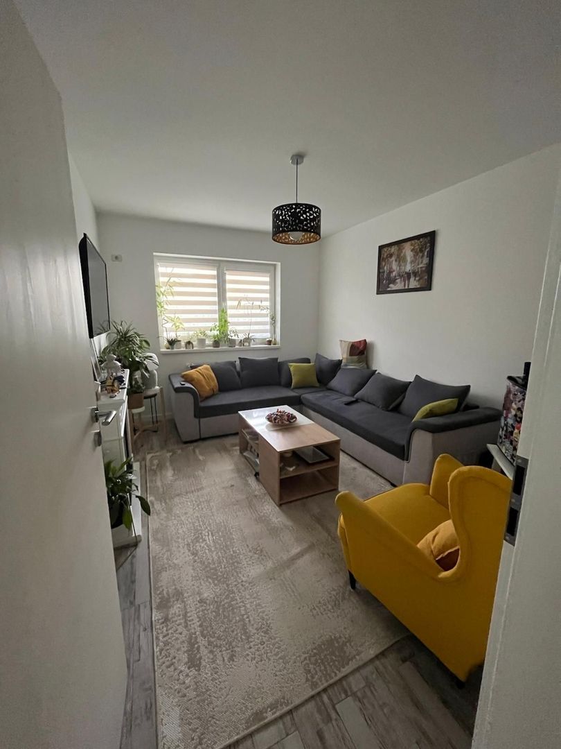 Birou shared (coworking)cu grădină, terasă si parcare proprie - Poză 8