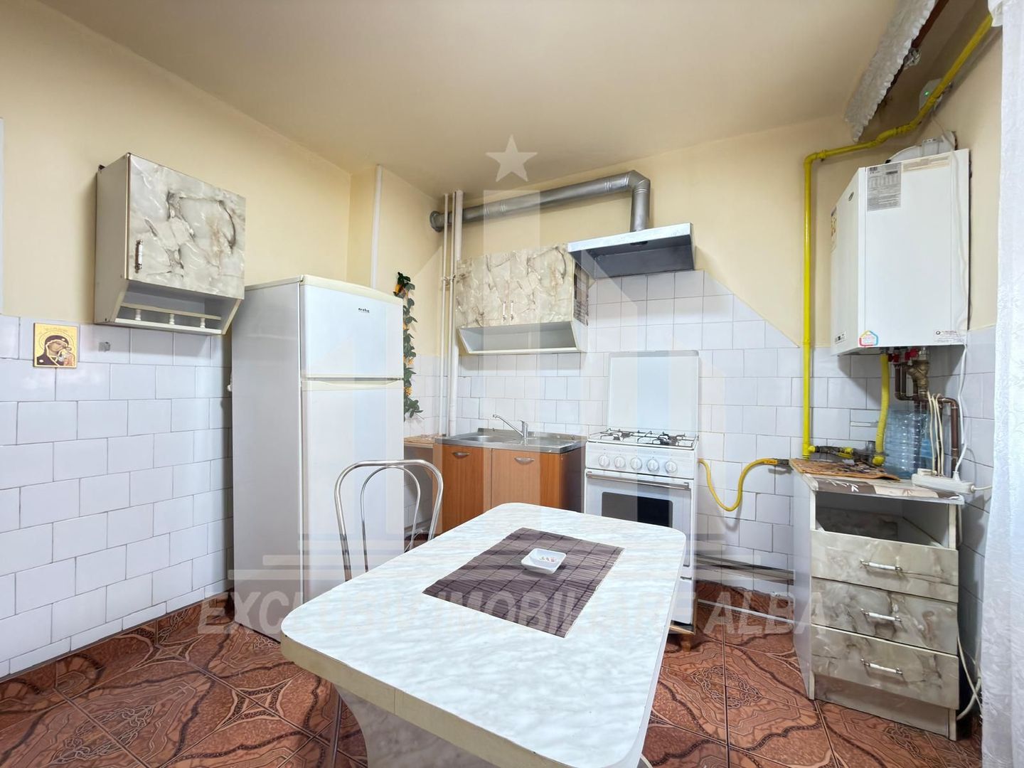 Apartament cu 3 camere | 2 bai | 64 mp | Cetate - Mercur - Poză 6
