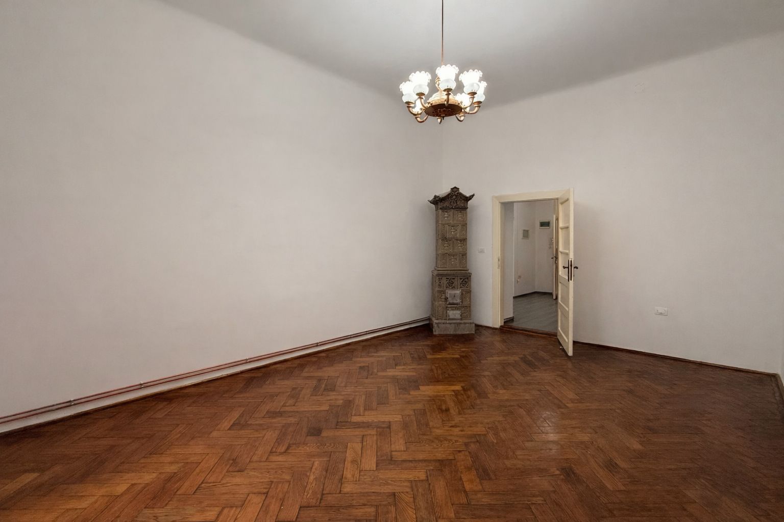 Apartament 2 camere – Piața Unirii, Timișoara Etaj 1 | Ideal birou sau locuinta - Poză 2