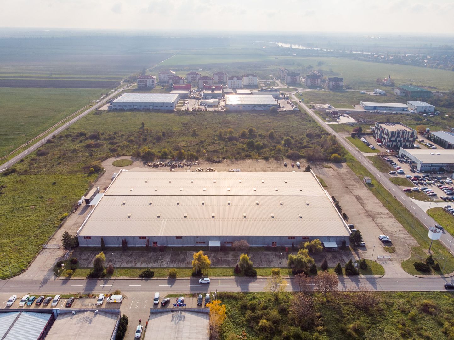 Hală industrială modernă în zona de est, Arad - Poză 4