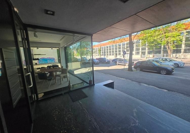 Showroom/Spatiu Comercial Spectaculos vis a vis One Eliade Floreasca - Poză 3