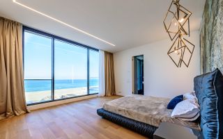 Apartament de 5 camere spațios, situat în zona Nord din Constanța - Poză 14