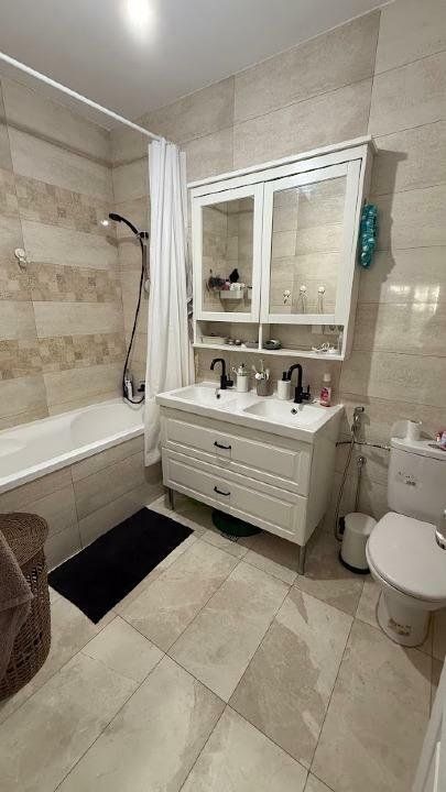 APARTAMENT CU PARCARE SI TERASA ZONA CALEA CALARASILOR - Poză 12