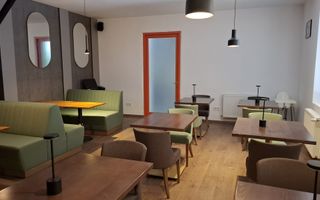 Pensiune 12 camere de închiriat | Central, Sibiu | terasă - Poză 2