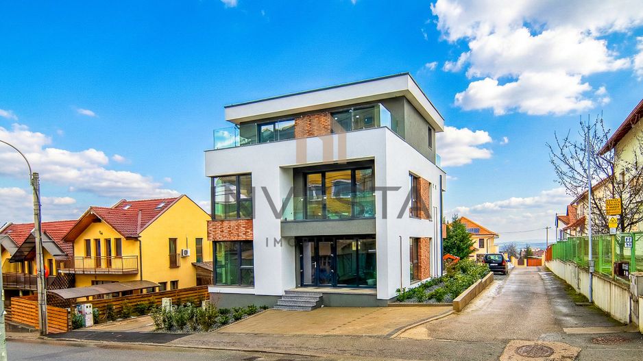 Oportunitate de investitie! Spatiu in proximitatea Grand Hotel Italia! - Poză 1