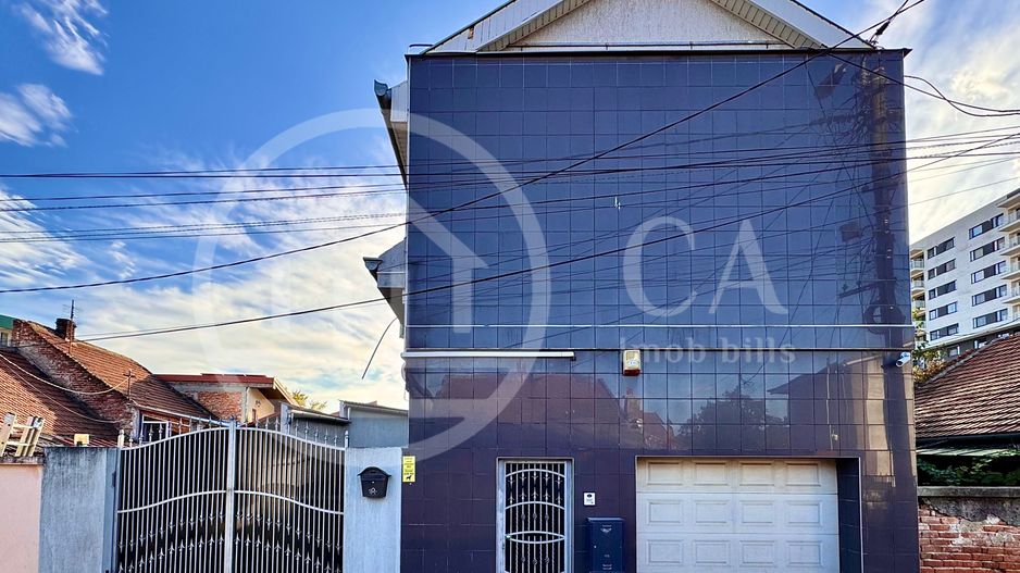 Casă P+E cu 4 camere de vânzare în zona Prima Oneștilor, Oradea - Poză 1