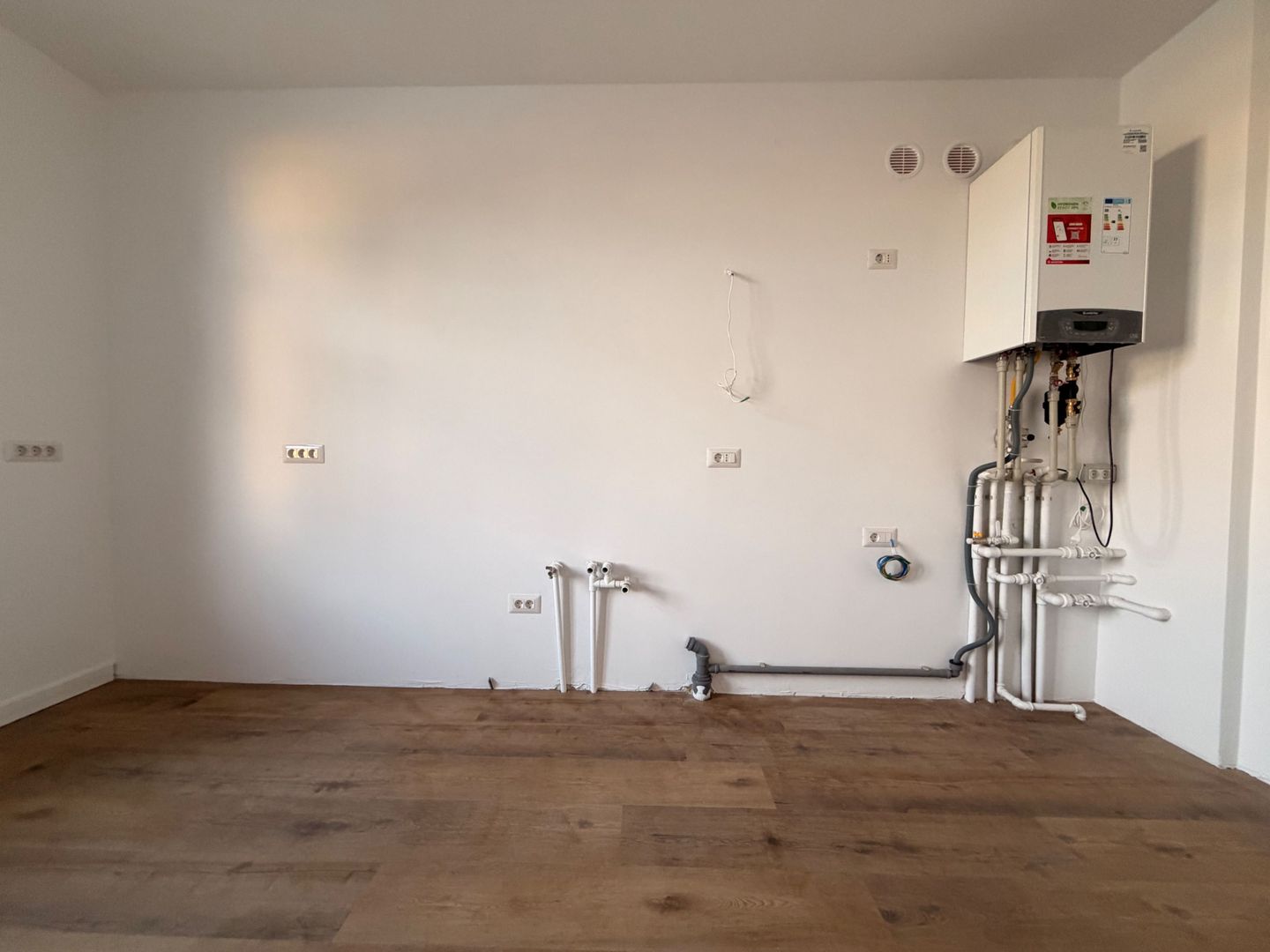 DUPLEX | ETAJ 1 + MANSARDA | LOC DE PARCARE | OPORTUNITATE - Poză 3