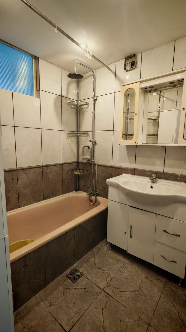 Apartament in vila,Bartolomeu,120 mp,3 camere,Spatiu depozitare 50mp - Poză 17