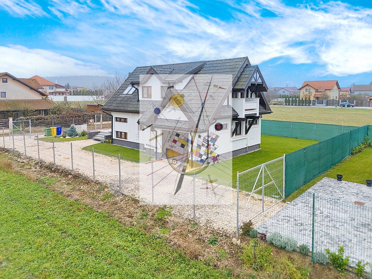 Proprietate Deosebita - Poză 13