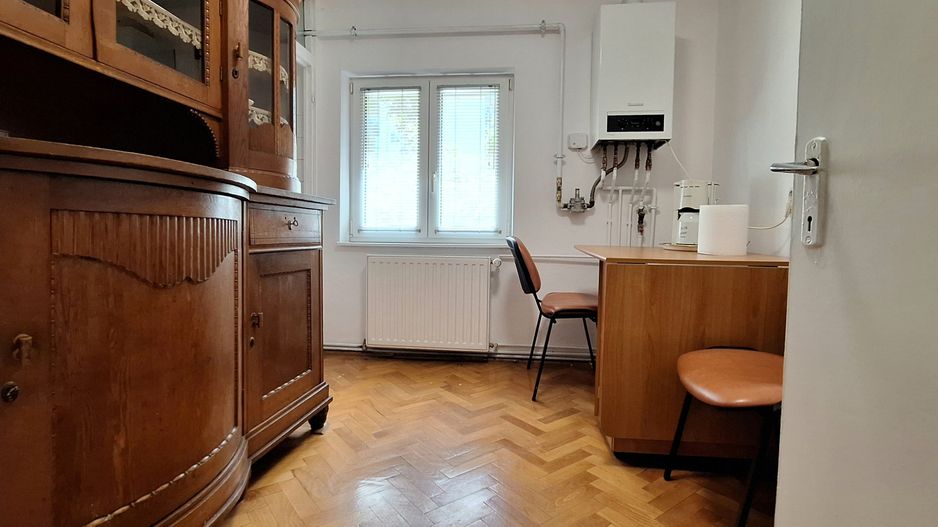 Apartament renovat cu 3 camere - zona Andrei Saguna - Poză 8