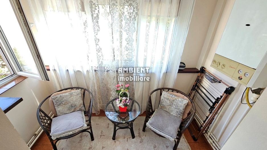 Apartament cu 3 camere, mobilat si utilat, zona TRAIAN; - Poză 2