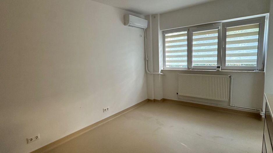 AP. 3 CAMERE - CENTRALA PROPRIE, MORARILOR, RENOVAT,  COMISION 0% - Poză 1