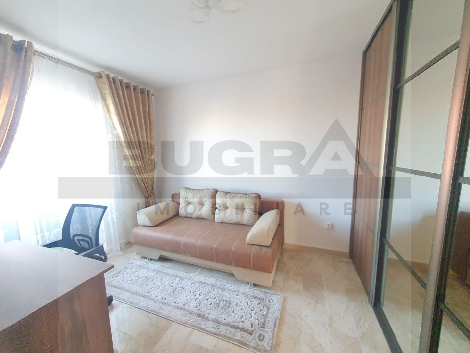 Apartament 3 camere, 55 mp, etaj intermediar, cu parcare, zona Petrom - Poză 2