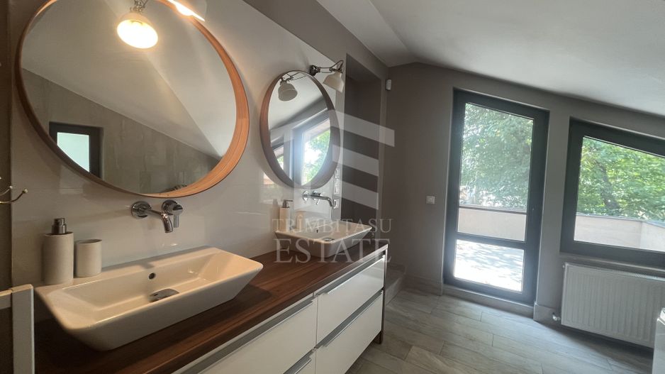 ANDRONACHE | Vila 4 Camere | Garaj  | Curte Verde | Ciubar & BBQ - Poză 13