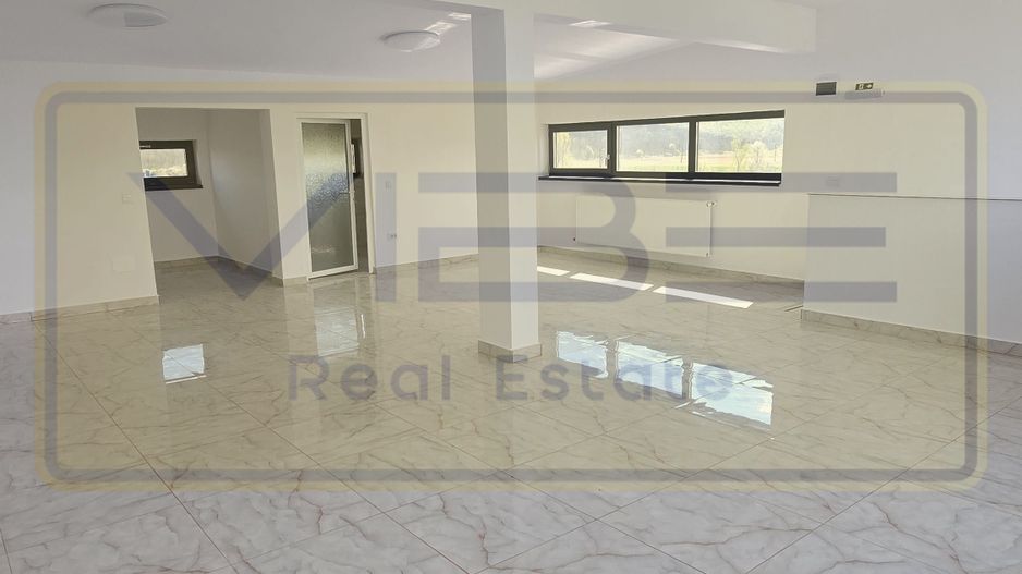 Spatiu 240mp Showroom / Magazin Industrial / Piese etc - Poză 2