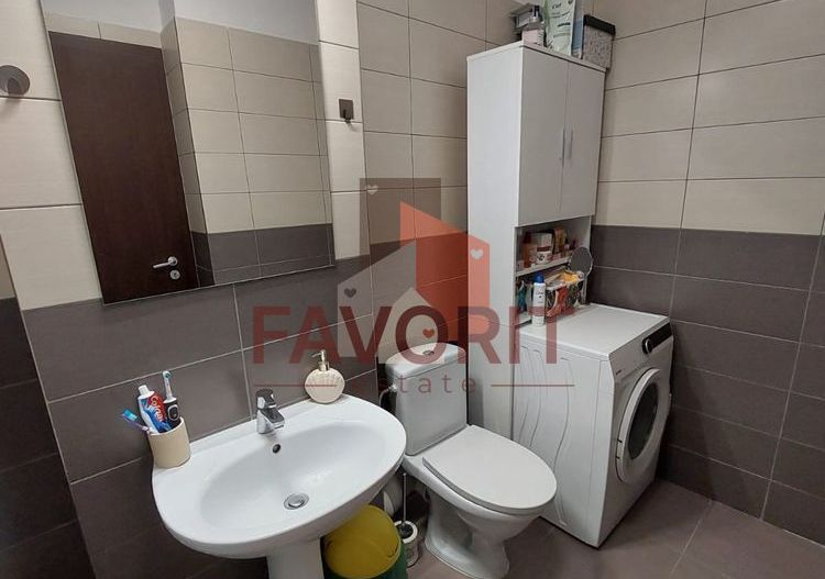 Decomandat. Mobilat si utilat. 2 balcoane. - Poză 6