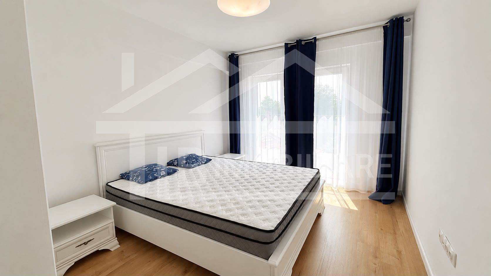 Apartament cu 2 camere, 50mp, Zona 7 Noiembrie - Poză 2
