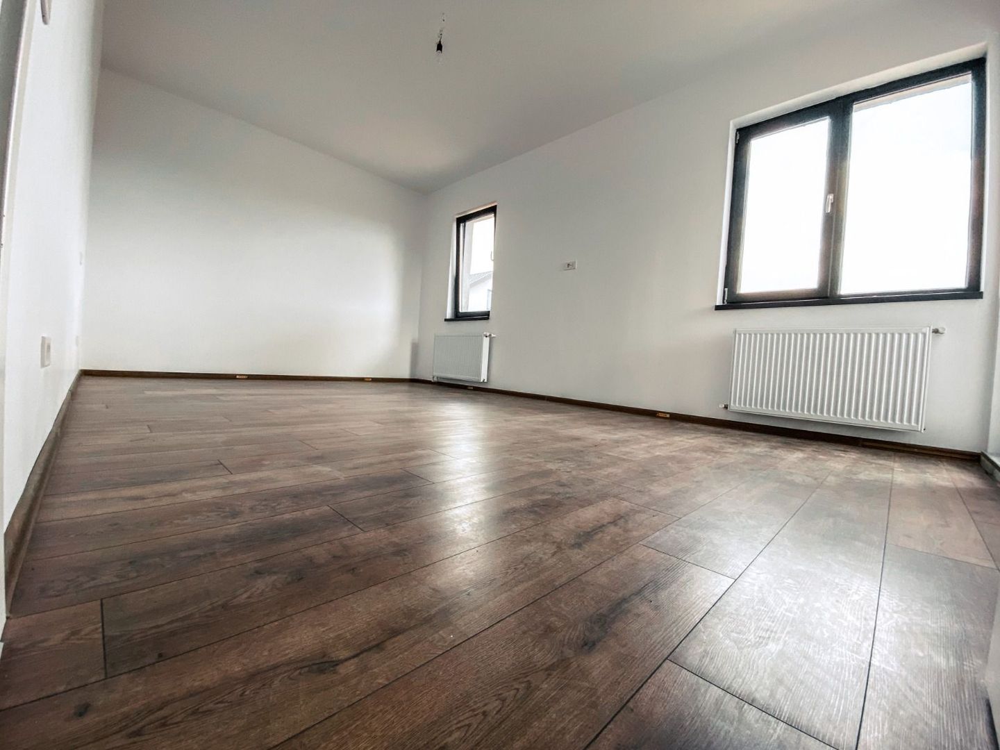 3 Camere decom-75 mp,langa statia STB,Popesti Leordeni finalizat - Poză 6