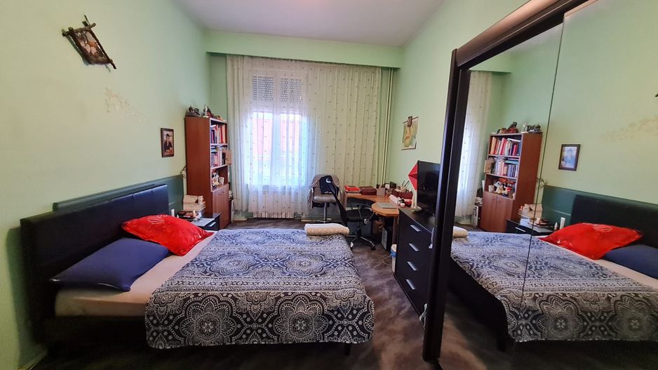 Vila generoasa,destinatii multiple - Poză 11