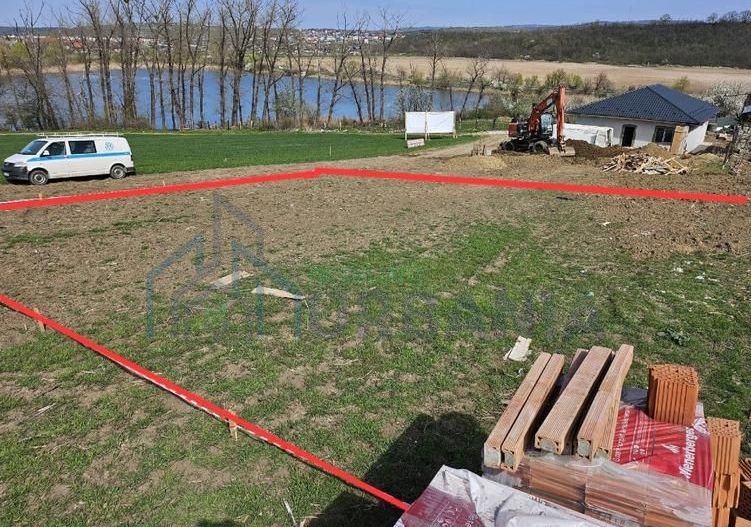 Terenuri intravilane în Dumbrava (Ciurea), lângă Lacul Dumbrava, la 7 km de Podu Roș - Poză 6