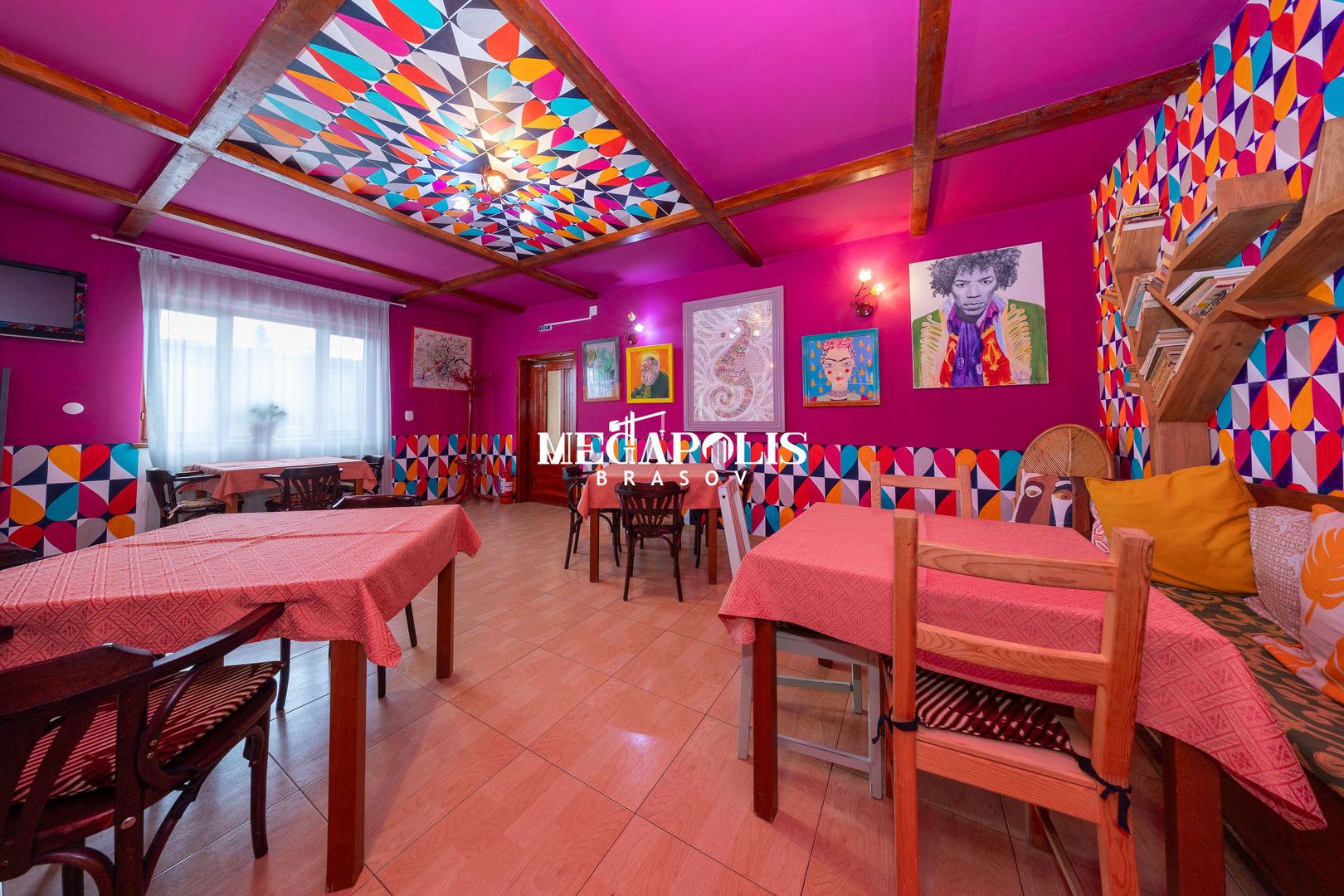 Pensiune de vânzare în Râșnov | 14 camere | 427 mp - Poză 8