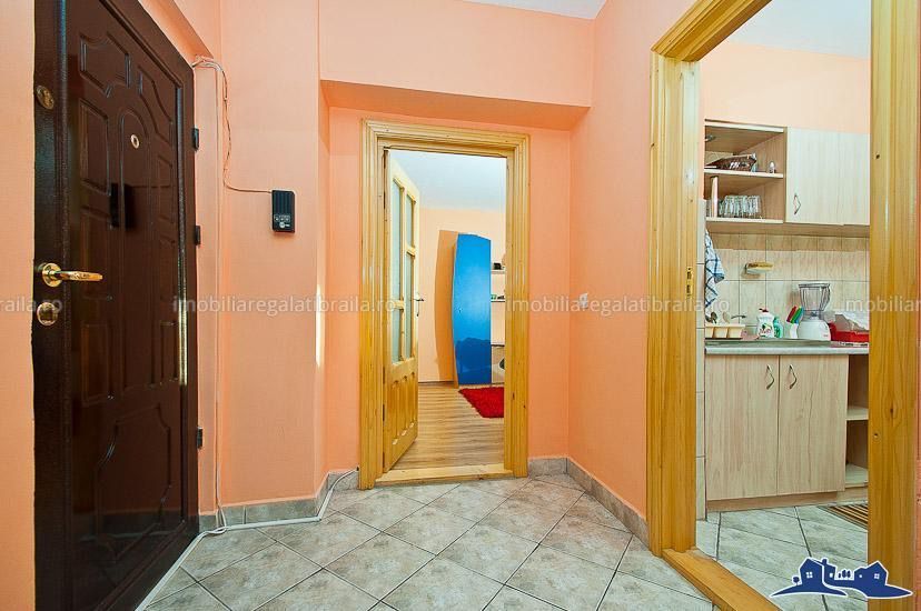 De inchiriat apartament cu 2 camere, Piata Centrala, 370 euro - Poză 7