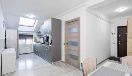 Apartament 2 camere Decomandate cu loc de parcare, Floresti - Florilor