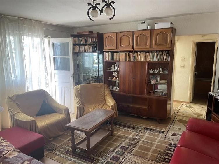 Oportunitate de investiție | Apartament 2 camere | Zamca | 53 mp - Poză 2